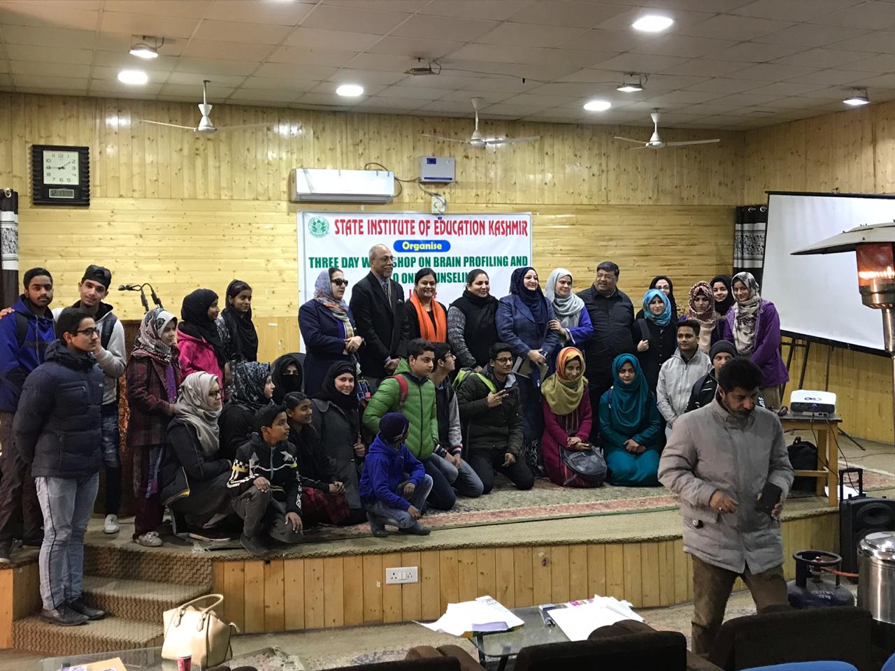 d71ba712-3cc0-49b1-a5f2-f88a88280899