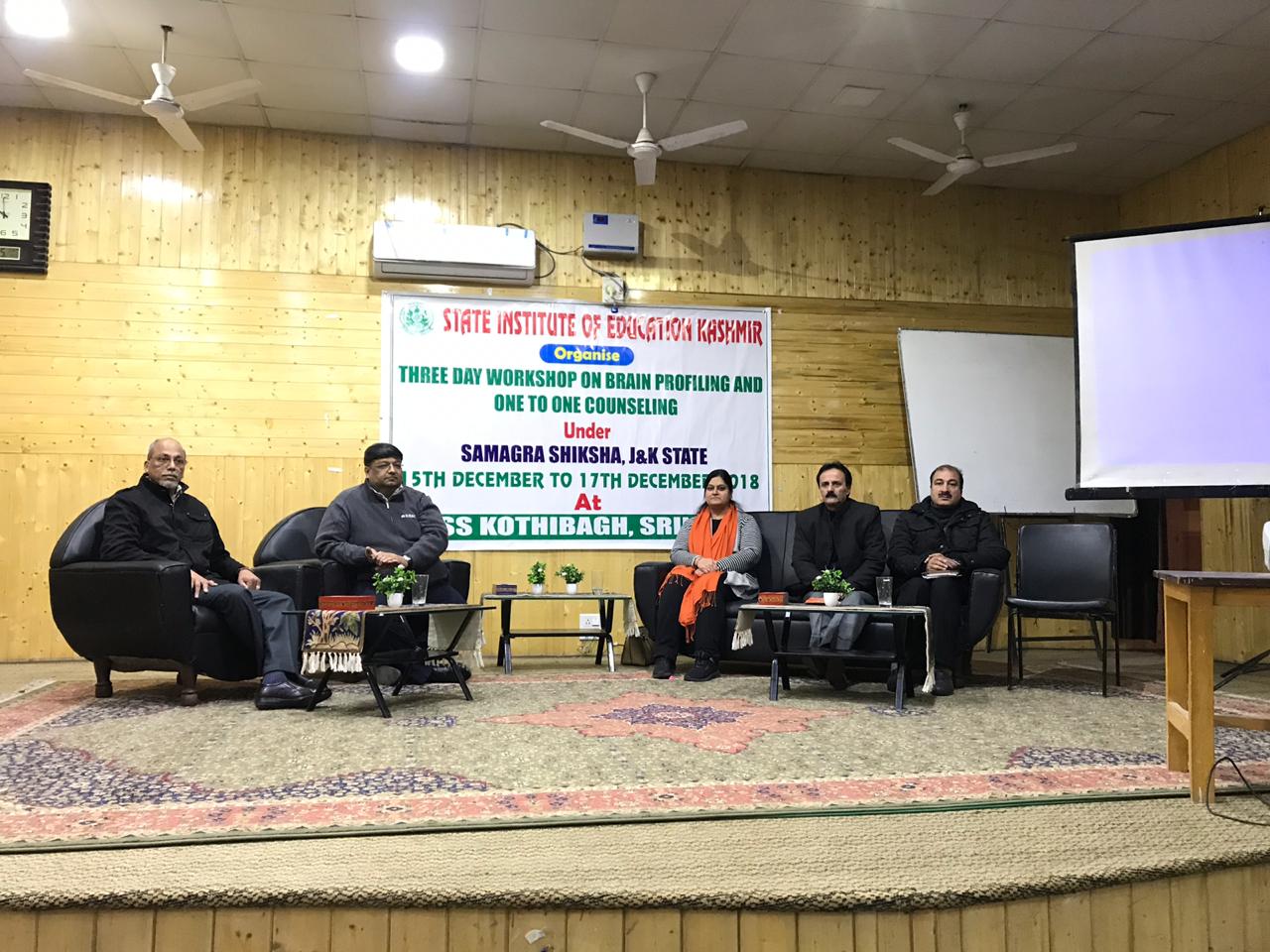 e1f61f1e-8f67-4db8-a09d-94f50b232ff4